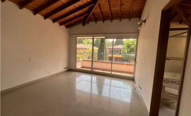 Se arrienda casa en la Estrella cerca al mall Guayabal