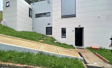 VENTA de CASAS en LA CALERA