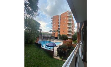 SE ARRIENDA APTO 1ER PISO LAGOS DEL POLO I