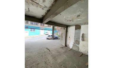 SE ARRIENDA LOCAL COMERCIAL EN GRANADA