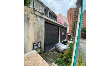 SE ARRIENDA LOCAL COMERCIAL EN GRANADA