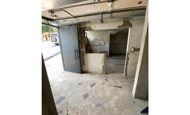 SE ARRIENDA LOCAL COMERCIAL EN GRANADA