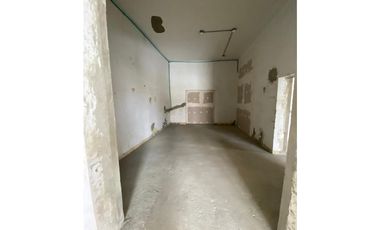 SE ARRIENDA LOCAL COMERCIAL EN GRANADA