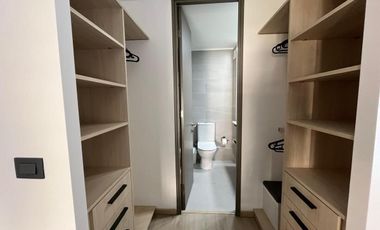 En Arriendo, Moderno y Acogedor Departamento Nuevo y Amoblado. Av. Las Condes