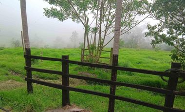 En venta Encantadora Finca en Zipacón, Cundinamarca