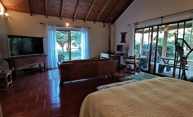 PADRE HURTADO, EL SOTILLO 6 DORMITORIOS 4 BAÑOS