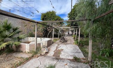 Casa en  Av. Libertador casi circunvalación - Santa Lucía - San Juan