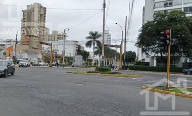 Estacionamiento - San Isidro