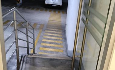 Estacionamiento - San Isidro