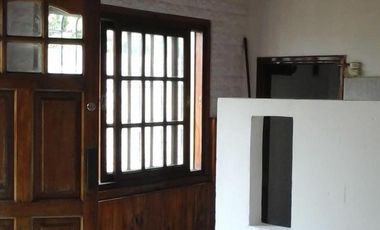 PH a refaccionar en venta - 2 Dormitorios 1 Baño - Berisso