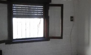PH a refaccionar en venta - 2 Dormitorios 1 Baño - Berisso