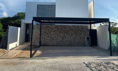 Casa(65) en Venta en Privada Residencial Zendera