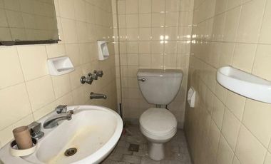 Departamento de 4 ambientes con cochera en