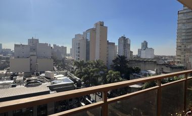 Departamento de 4 ambientes con cochera en