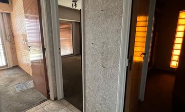 Departamento de 4 ambientes con cochera en