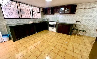 CASA EN VENTA, COCHAPAMBA
