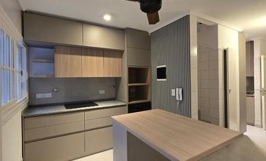 Casa en alquiler en Lomas de San Isidro 3 dormitorios