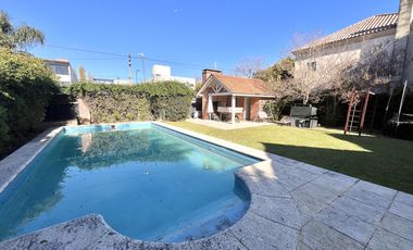 Casa de 4 Dormitorios en Alquiler - Barrio Cerrado Las Victorias