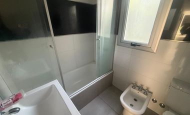 Casa en  alquiler de 3 dormitorios con pileta