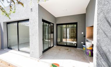 Dúplex Planta Baja- Colinas de Manantiles