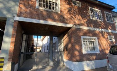Departamento 2 ambientes VENTA Lomas de Zamora