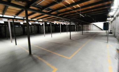 Bodega Comercial de 1,838 m2 en Renta Ubicada en la Glorieta Niños Héroes, GDL