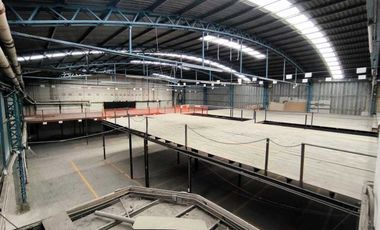 Bodega Comercial de 1,838 m2 en Renta Ubicada en la Glorieta Niños Héroes, GDL