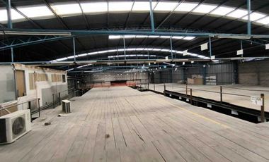 Bodega Comercial de 1,838 m2 en Renta Ubicada en la Glorieta Niños Héroes, GDL
