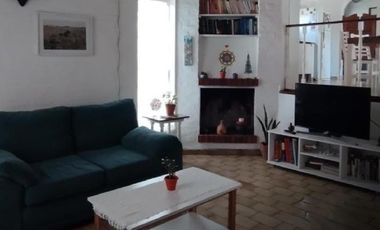 Casa en venta - 3 Dormitorios 2 Baños - Villa Gesell