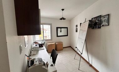 Casa en alquiler dos dormitorios mas escritorio - Quebrada De Las Rosas