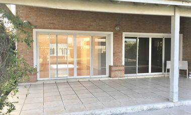 Casa en Alquiler en Barrio Cerrado Las Victorias
