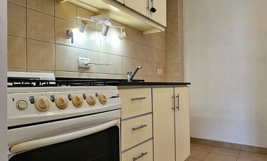 Departamento en alquiler dos ambientes y cochera en Acassuso