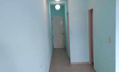 Departamento 2 ambientes en Planta Baja en Pequeño Complejo.
