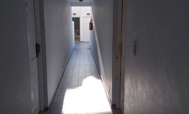 Departamento 2 ambientes en Planta Baja en Pequeño Complejo.