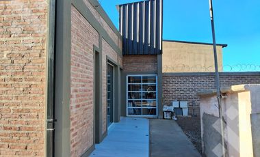 Se alquila, Casa de 3 dormitorios Equipada, B. Renke, Plottier