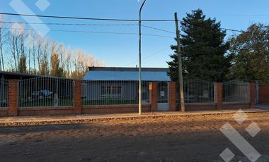 Se alquila, Casa de 3 dormitorios Equipada, B. Renke, Plottier