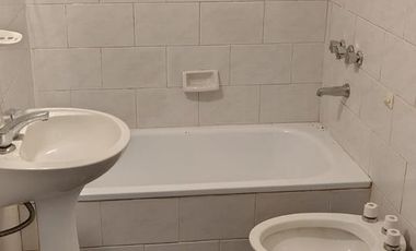 Casa 3 Ambientes en Alquiler Lanus Oeste