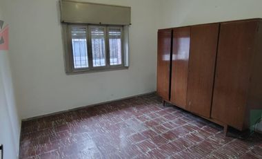 Casa 3 Ambientes en Alquiler Lanus Oeste