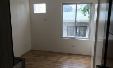 4 Storey Townhouse with 4Br and 3Car Garage FOR SALE/LEASE in Scout area Brgy. Laging Handa, QC