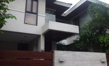 San Lorenzo Village – Fully furnished – 3 Bedroom House For Rent, Makati