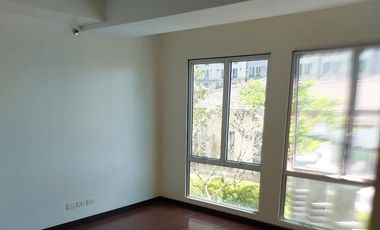 PREMIUM 3 Bedroom 25K MONTHLY Condo unit for sale rent to own in Makati City San Lorenzo Place RFO near Train MRT3 Magallanes Station Airport