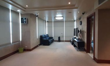 FOR LEASE Penthouse Unit in One Roxas Triangle, Makati City