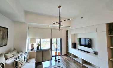 1BR w/ Balcony & Parking FOR SALE at Bristol at Parkway Place Alabang Muntinlupa