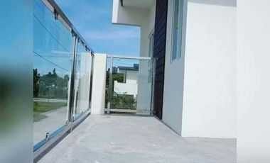 Single Attached Complete Type House and Lot for Sale at Sta Rosa |Rose Pointe