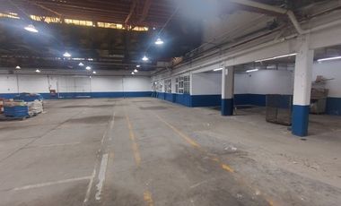 SE RENTA BODEGA AVENIDA OCEANÍA