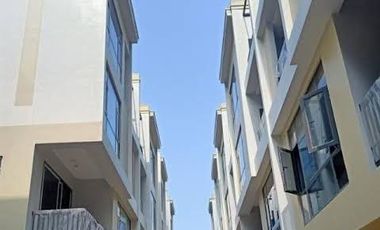 5 Bedroom Staff House for lease at Sunny Place, Tambo, Parañaque