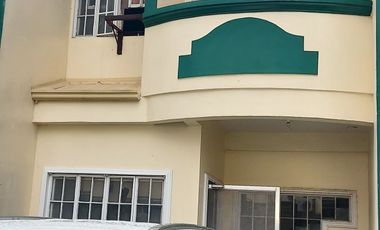 Property # 10085 Townhouse with parking for rent in A.S Fortuna Mandaue City