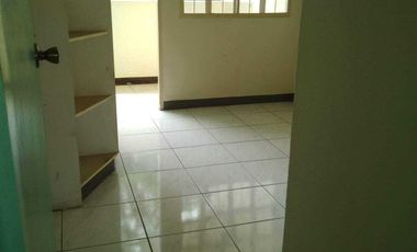 Property # 10085 Townhouse with parking for rent in A.S Fortuna Mandaue City