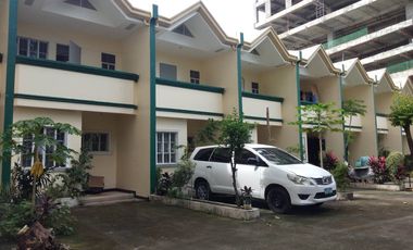 Property # 10085 Townhouse with parking for rent in A.S Fortuna Mandaue City