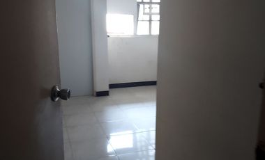 Property # 10085 Townhouse with parking for rent in A.S Fortuna Mandaue City